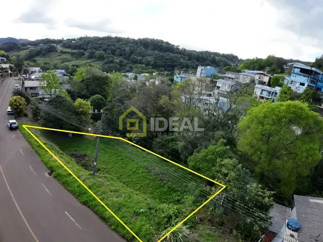 Terreno com 594m², à venda, no bairro Estados em Concórdia