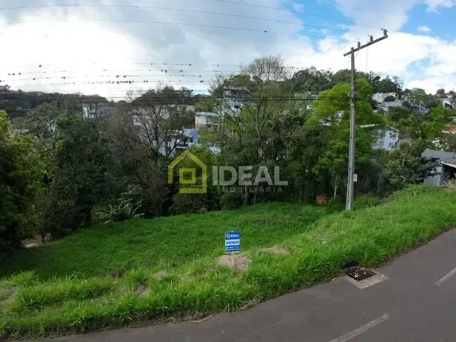 Terreno com 594m², à venda, no bairro Estados em Concórdia