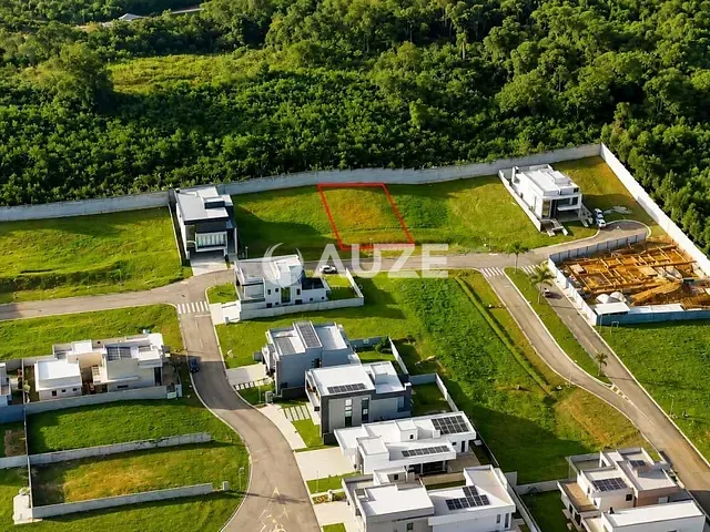 Terreno com 448m², à venda, no bairro Butiatumirim em Colombo