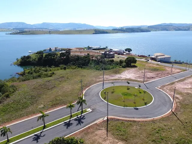 Terreno com 795m², à venda, no bairro Residencial Laguna em Guapé