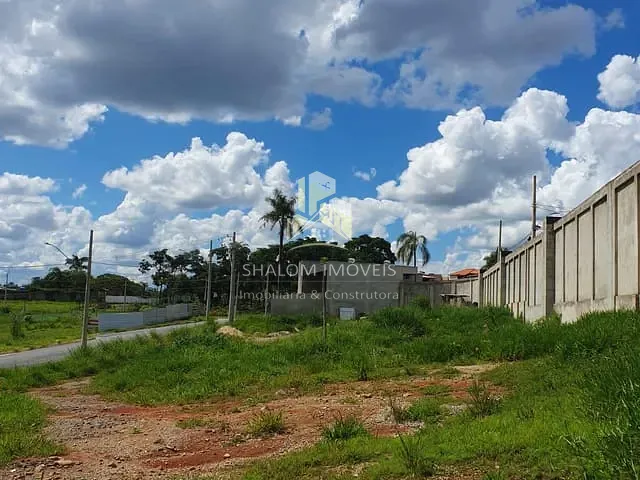 Terreno com 372m², à venda, no bairro Nacional em Contagem