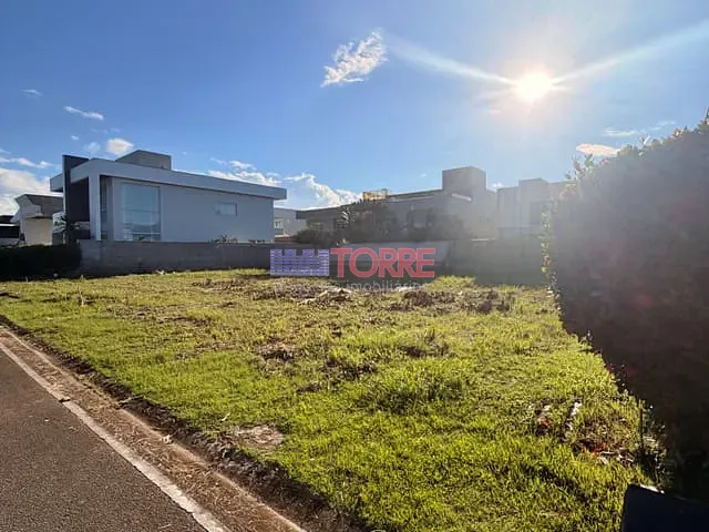 Terreno com 405m², à venda, no bairro Salobrinho em Ilhéus