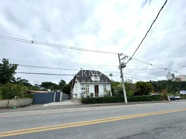 Terreno com 2577m², à venda, no bairro Velha em Blumenau