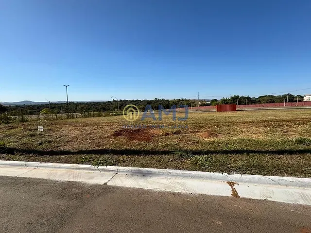 Terreno com 301m², à venda, no bairro Condomínio Alto da Boa Vista em Senador Canedo