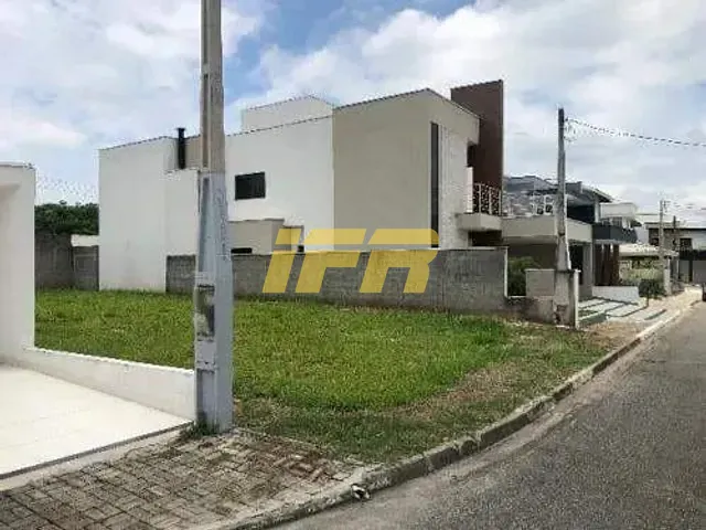 Terreno com 300m², à venda, no bairro Loteamento Residencial Parque das Araucárias em Tremembé