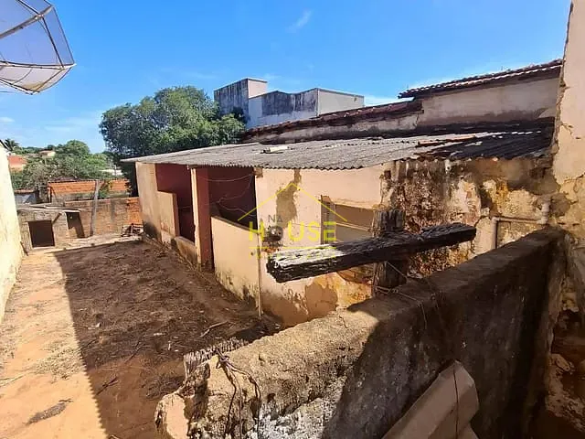 Terreno com 231m², à venda, no bairro Parque Vila Nova em Fernandópolis