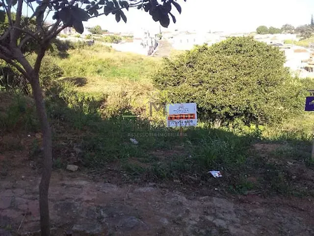 Terreno com 250m², à venda, no bairro Angola em Guaxupé