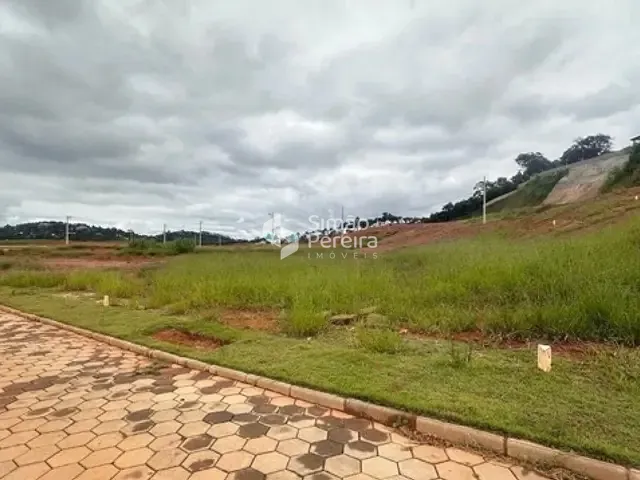 Terreno com 300m², à venda, no bairro São Pedro em Juiz de Fora
