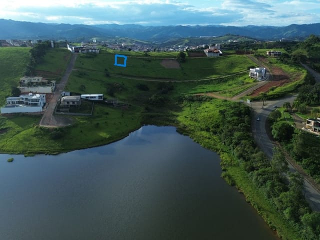 Terreno com 828m², à venda, no bairro Lagoa das Garças  em Cambuí