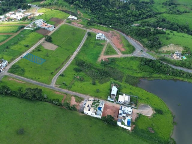 Terreno com 828m², à venda, no bairro Lagoa das Garças  em Cambuí