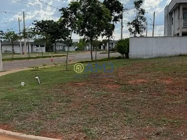 Terreno com 402m², à venda, no bairro Terras Alpha 2 em Senador Canedo