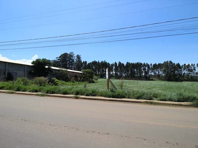 Terreno com 21561m², à venda, no bairro Chapada em Ponta Grossa