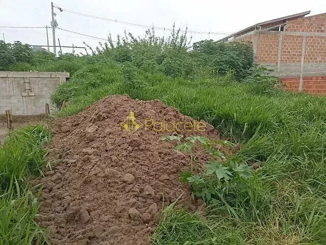 Terreno com 150m², à venda, no bairro Quintas de Santa Cruz em Taubaté