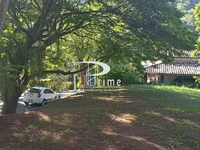 Terreno com 750m², à venda, no bairro Itaipu em Niterói
