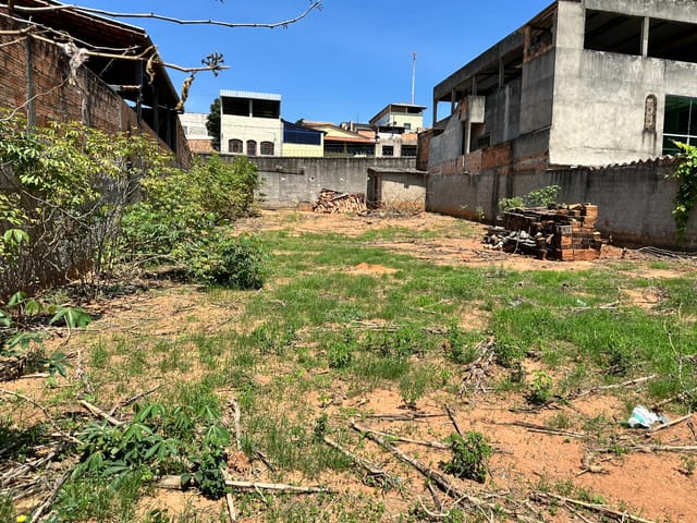 Terreno com 525m², à venda, no bairro Céu Azul em Belo Horizonte