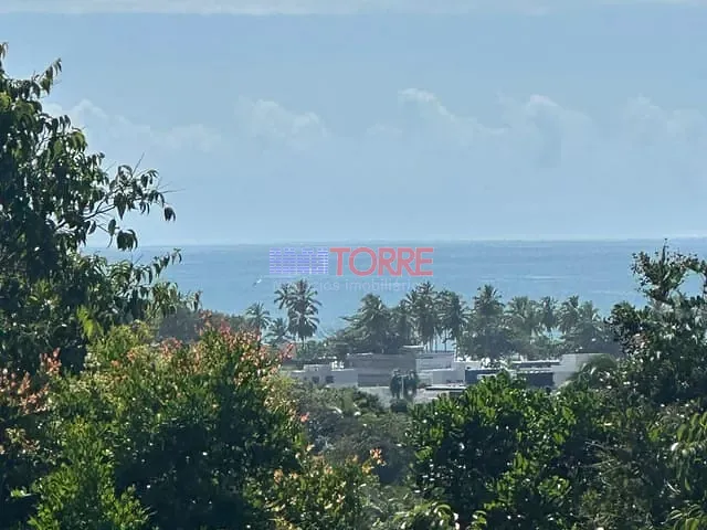Terreno com 300m², à venda, no bairro Nossa Senhora da Vitória em Ilhéus