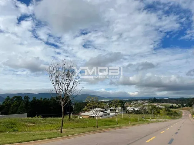 Terreno com 868m², à venda, no bairro Medeiros em Jundiaí