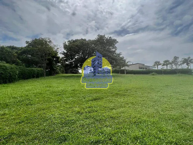 Terreno com 3000m², à venda, no bairro Centro em Itaí