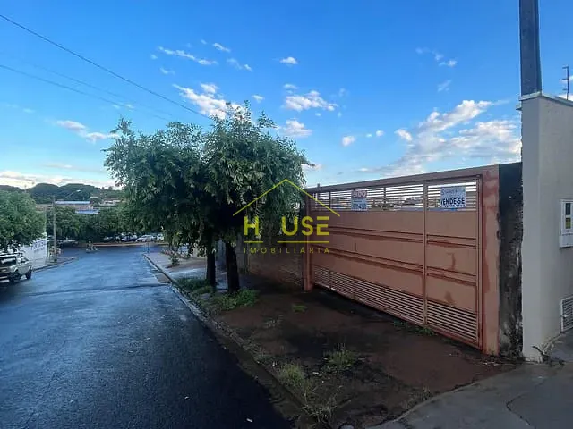 Terreno com 380m², à venda, no bairro Jardim Residencial Por do Sol em Fernandópolis