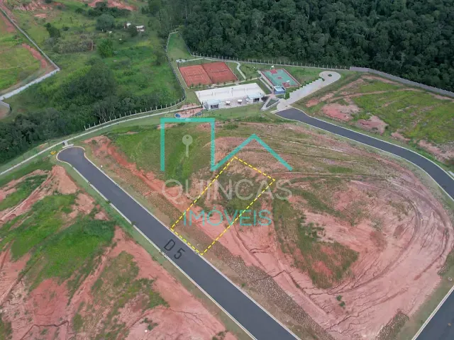 Terreno com 1000m², à venda, no bairro Ivoturucaia em Jundiaí