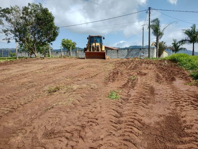 Terreno com 1200m², à venda, no bairro Godoy em Extrema
