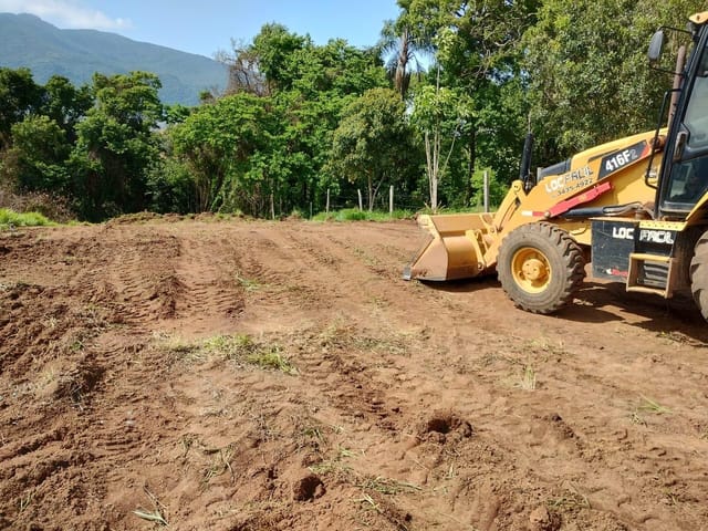 Terreno com 1200m², à venda, no bairro Godoy em Extrema