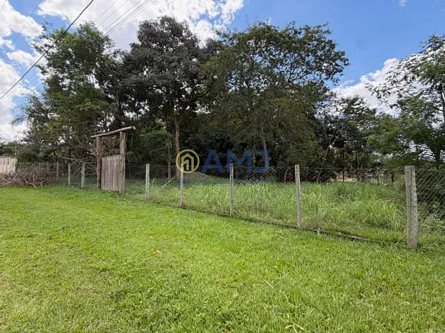 Terreno com 1387m², à venda, no bairro Zona Rural Hidrolandia em Hidrolândia