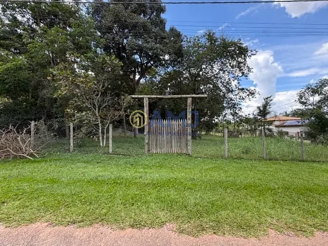 Terreno com 1387m², à venda, no bairro Zona Rural Hidrolandia em Hidrolândia