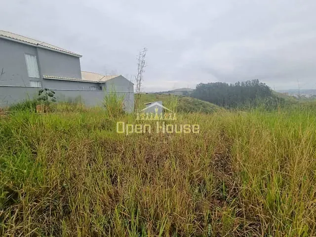 Terreno com 590m², à venda, no bairro Mirante do Vale em Volta Redonda