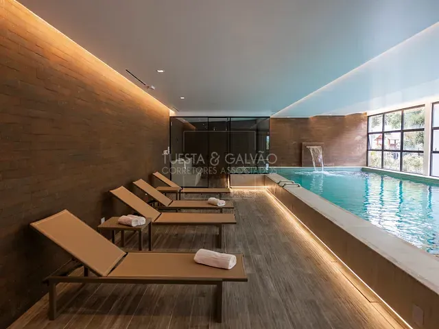 Terreno com 181m², à venda, no bairro Santa Cândida em Curitiba