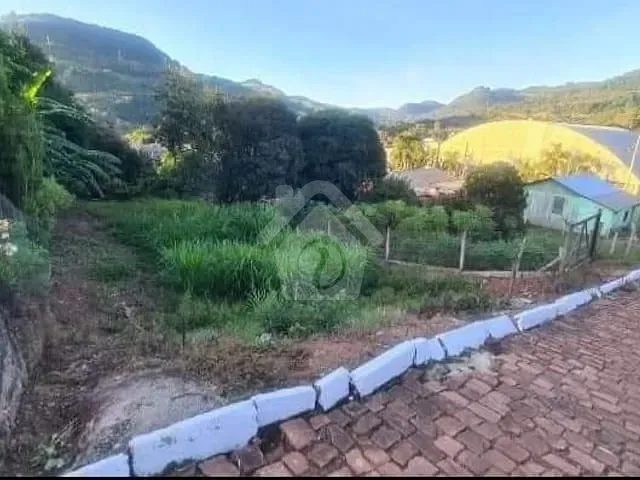 Terreno com 360m², à venda, no bairro Centro em Imigrante