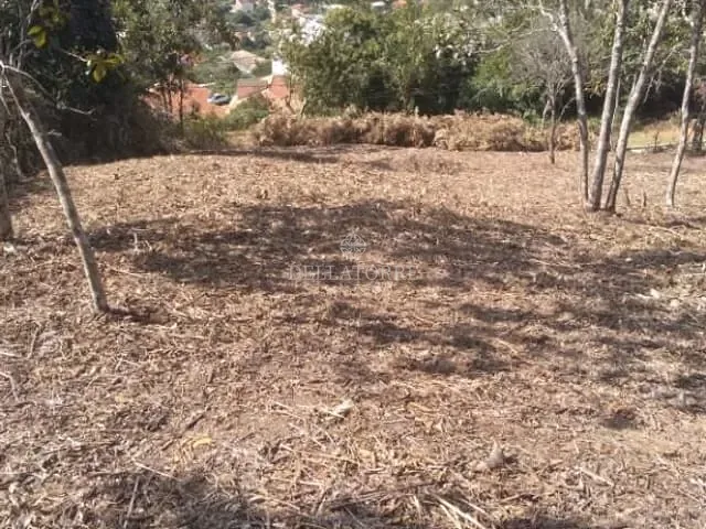 Terreno com 424m², à venda, no bairro Albuquerque em Teresópolis
