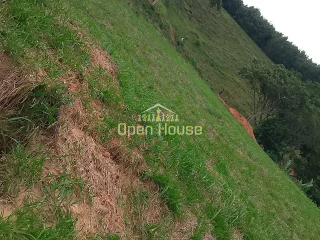 Terreno com 400m², à venda, no bairro Amparo em Volta Redonda