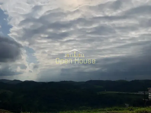 Terreno com 242m², à venda, no bairro Casa de Pedra em Volta Redonda