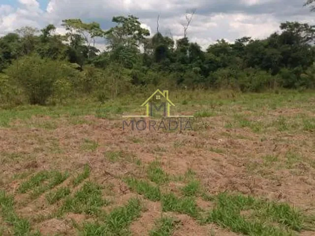 Terreno com 2000m², à venda, no bairro Bom Jardim dos Machados em Guaxupé