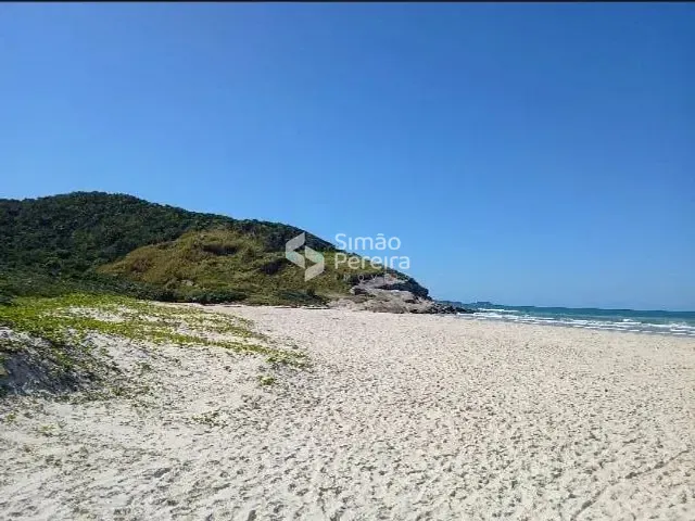 Terreno com 1200m², à venda, no bairro Pontal do Peró em Cabo Frio