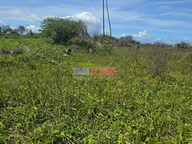 Terreno com 420m², à venda, no bairro Olivença em Ilhéus