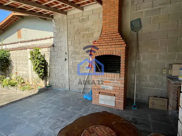 Terreno com 360m², à venda, no bairro Jardim Britânia em Caraguatatuba