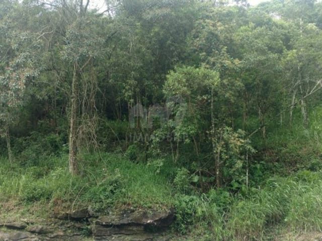 Terreno à venda, no bairro São Sebastião em Petrópolis