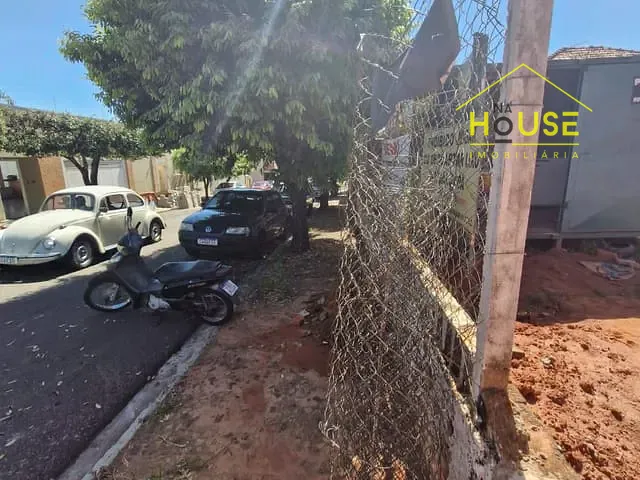 Terreno com 484m², à venda, no bairro Centro em Fernandópolis
