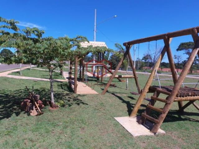 Terreno com 380m², à venda, no bairro Centro em Chapada Dos Guimarães