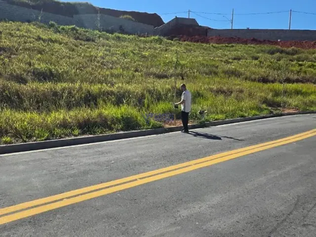 Terreno com 250m², à venda, no bairro Putim em São José dos Campos