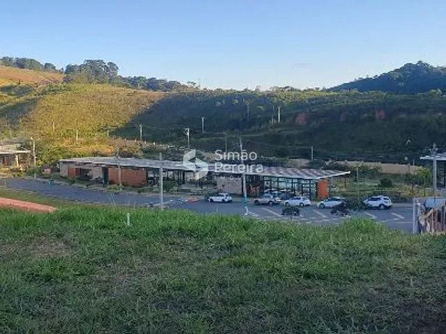 Terreno com 339m², à venda, no bairro Salvaterra em Juiz de Fora