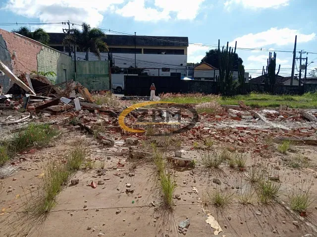 Terreno com 910m², à venda, no bairro Jardim Agari em Londrina