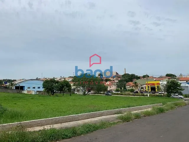Terreno com 3800m², à venda, no bairro Centro em Porto Feliz