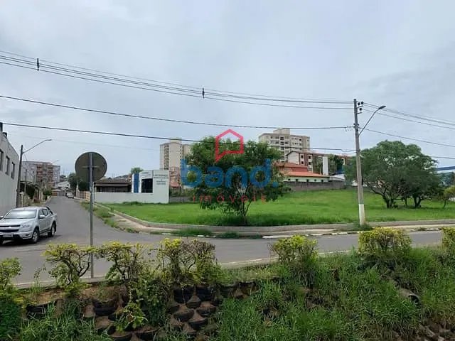 Terreno com 3800m², à venda, no bairro Centro em Porto Feliz