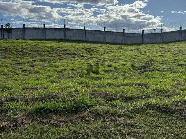 Terreno com 1000m², à venda, no bairro Loteamento Comercial e Residencial Village da Serra em Tremembé
