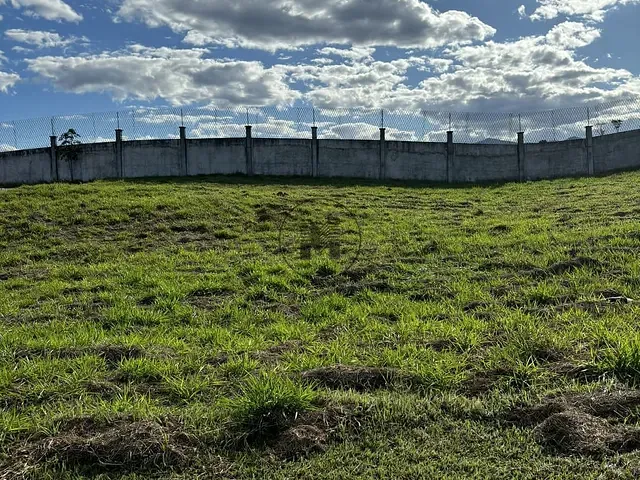 Terreno com 1000m², à venda, no bairro Loteamento Comercial e Residencial Village da Serra em Tremembé