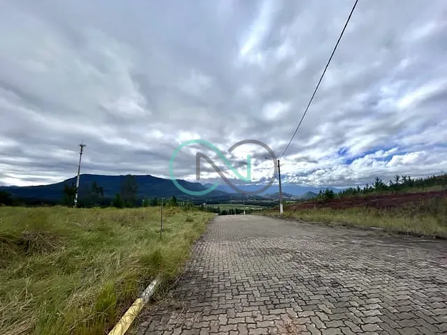 Terreno com 379m², à venda, no bairro RS239 em Araricá