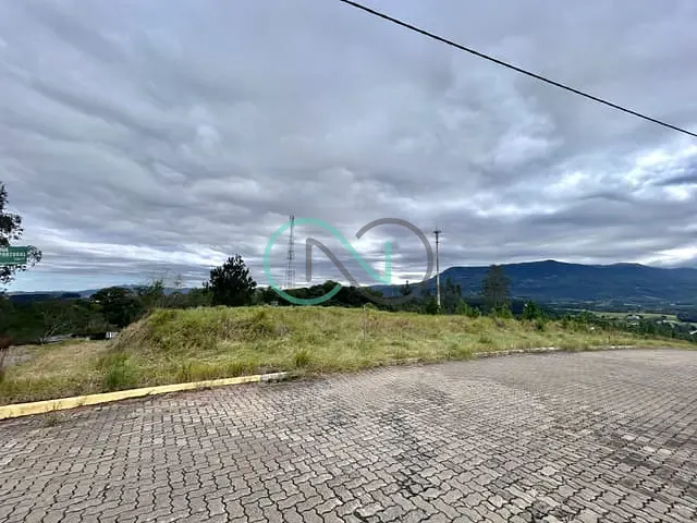 Terreno com 379m², à venda, no bairro RS239 em Araricá
